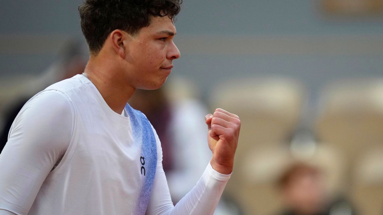Ben Shelton overtakes Lorenzo Sonego in the first round of the French Open