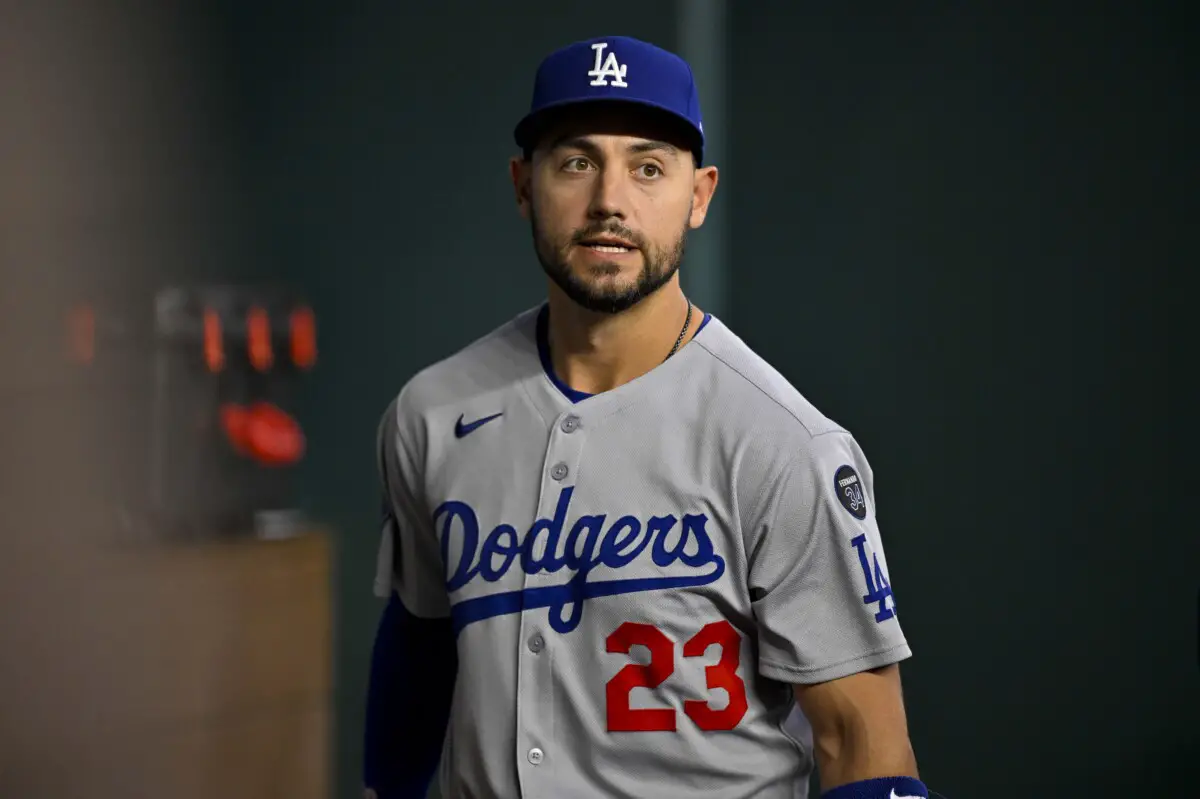 Dodgers' Dave Roberts discusses Michael Comfort's struggle