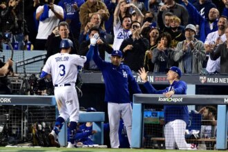 Dave Roberts responds to the Dodgers releasing Chris Taylor
