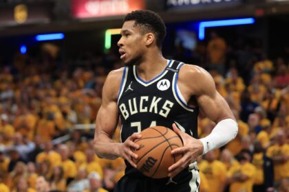 Former Star Tip Brooklyn Nets Trade from Giannis Antetokounmpo "a competing team..."