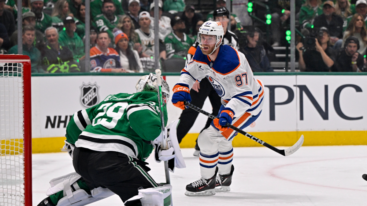 NHL Player Path in the Stanley Cup Playoffs