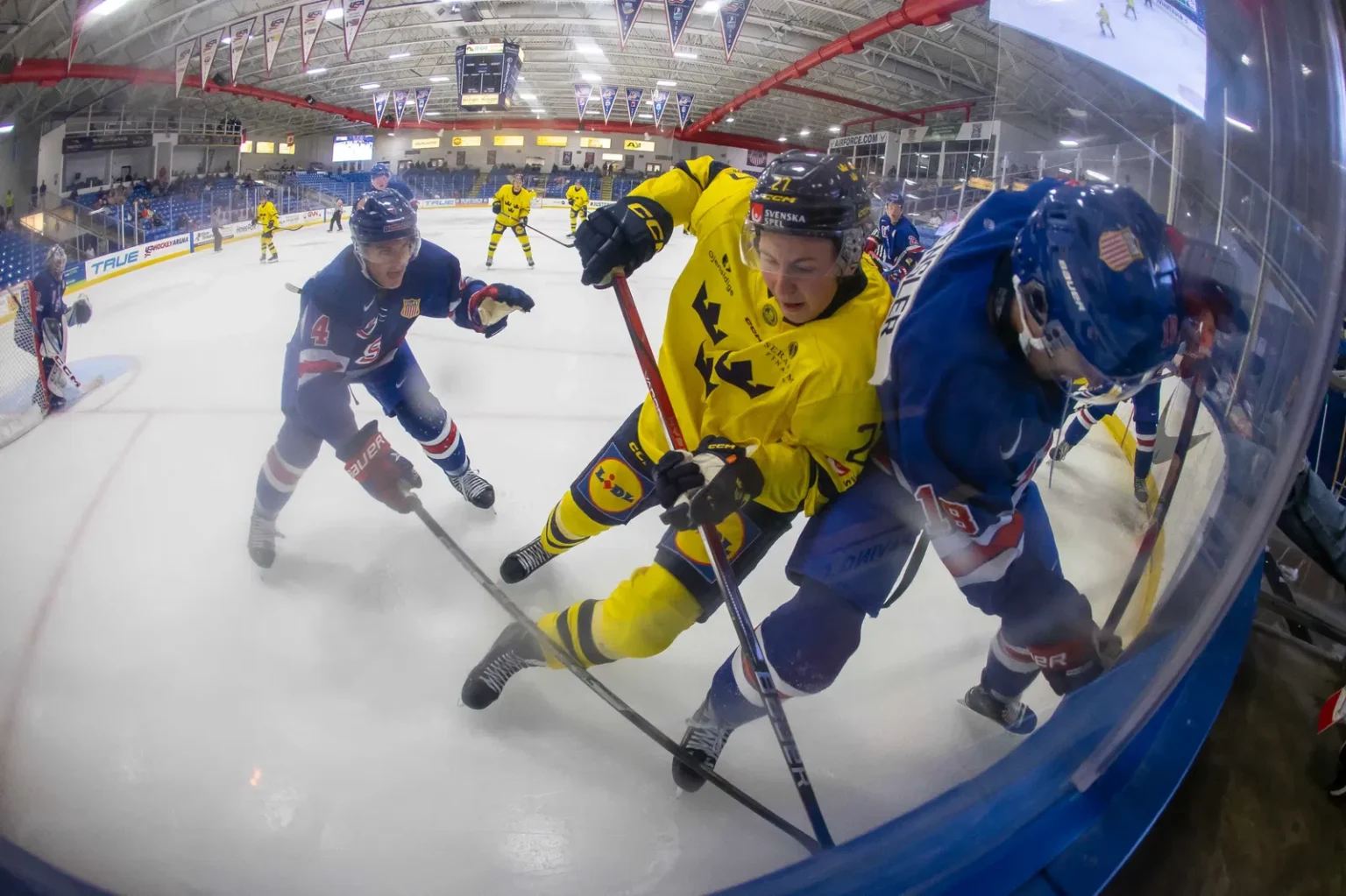 Penguin is a prospect profile: Logan Hensler