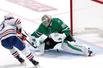Description of Pete DeBoer pulling Jake Oetitinger in Elimination Game Falls Flat