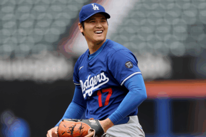 Dodgers' Shohei Ohtani throws to batters for the first time since the surgery when the return timeline focuses
