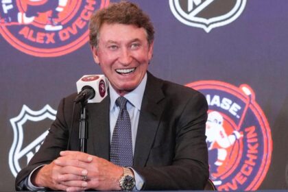 Wayne Gretzky praises Caitlin Clark's impact on women's sports. "She took over the country."