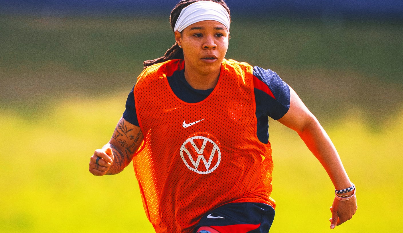 uswnt footnote: Mia Fischel's steps. Trinity Rodman's return is still unknown
