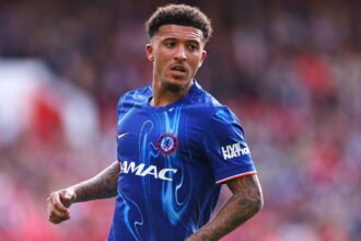Sancho checks the Chelsea exit. Return to Man Utd