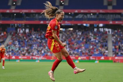 Spain, Claudia Pina Fire Euro warning comeback vs. England