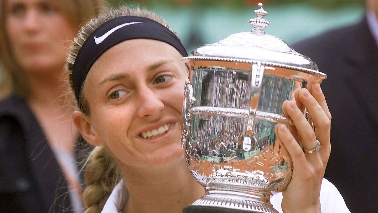 French Open Organizer cancels ceremony due to Mary Pierce's absence