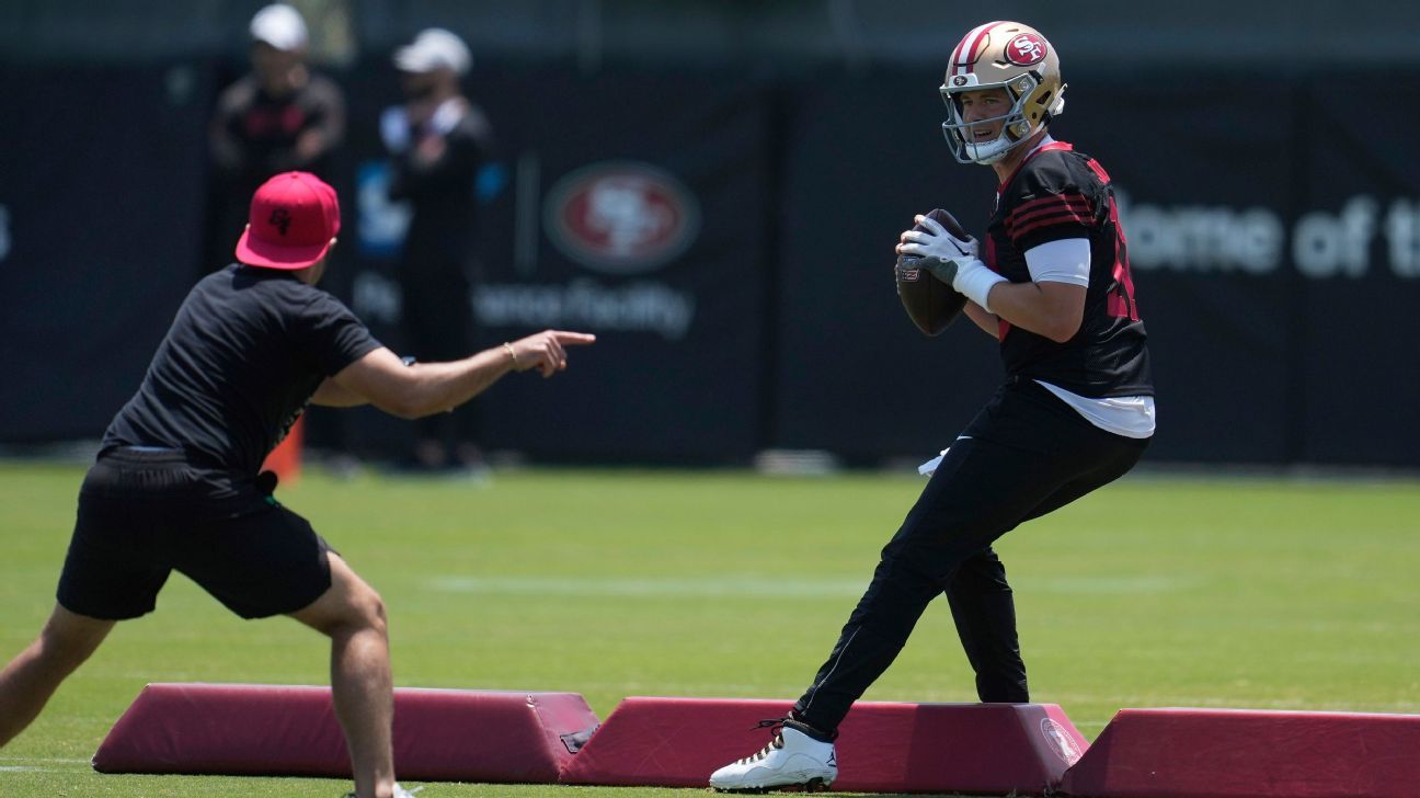 QB Mac Jones coached hard by the 49ers in an attempt to revive his career
