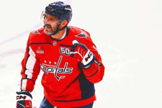 Alex Ovechkin breaks Wayne Gretzky's record with most goals in NHL history