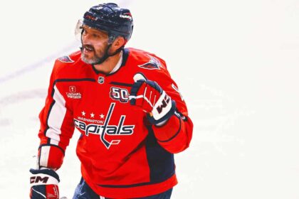 Alex Ovechkin breaks Wayne Gretzky's record with most goals in NHL history