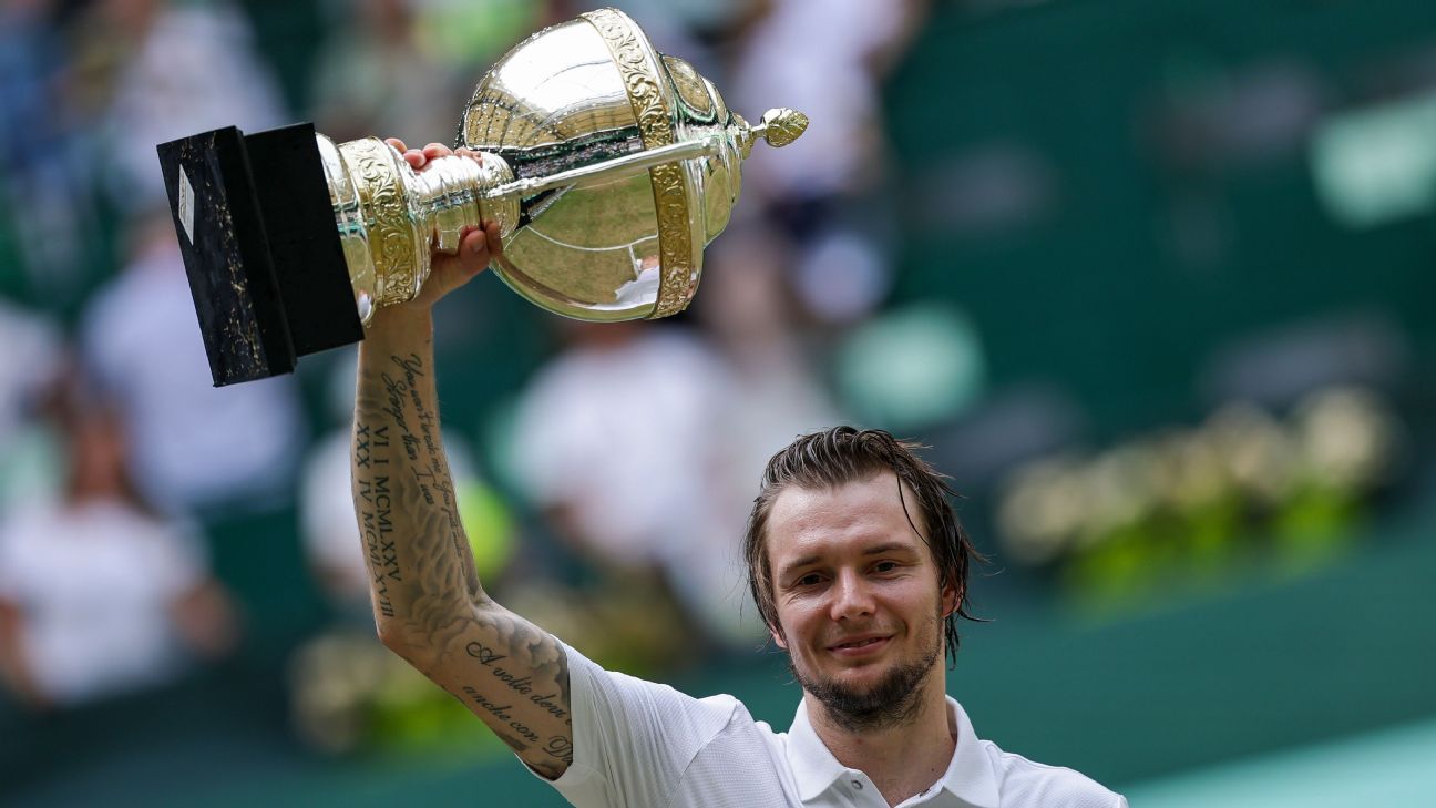 Alexander Bublik beats Danil Medvedev to the Hale Open