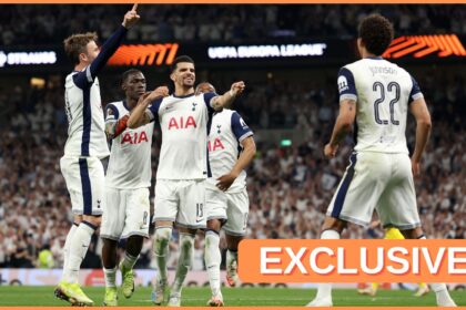 Tottenham players celebrating