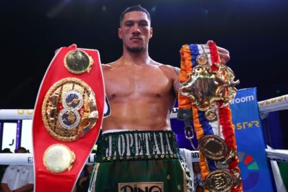 Follow Live: Jai Opetaia has a world title for Claudio Squeo