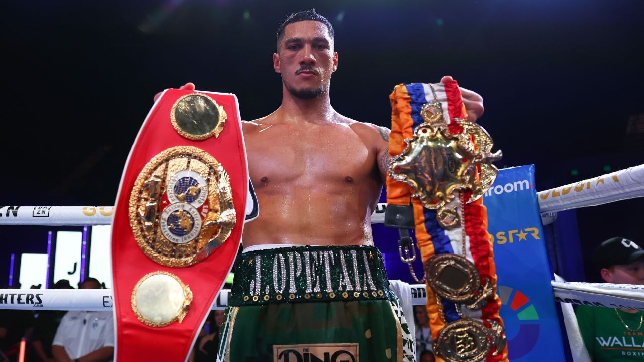 Follow Live: Jai Opetaia has a world title for Claudio Squeo