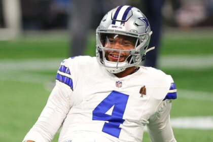 Cowboys' Duck Prescott announces the birth of his fiancé and baby girl