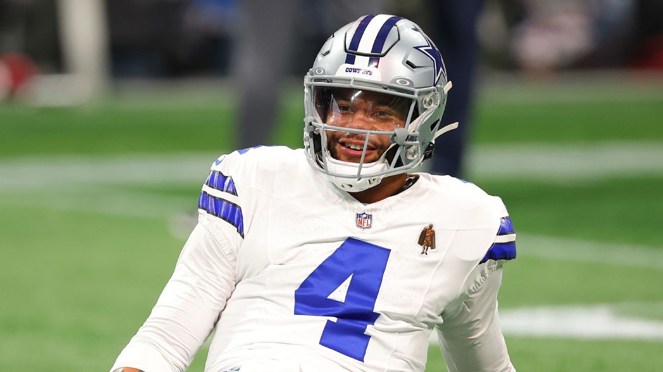 Cowboys' Duck Prescott announces the birth of his fiancé and baby girl