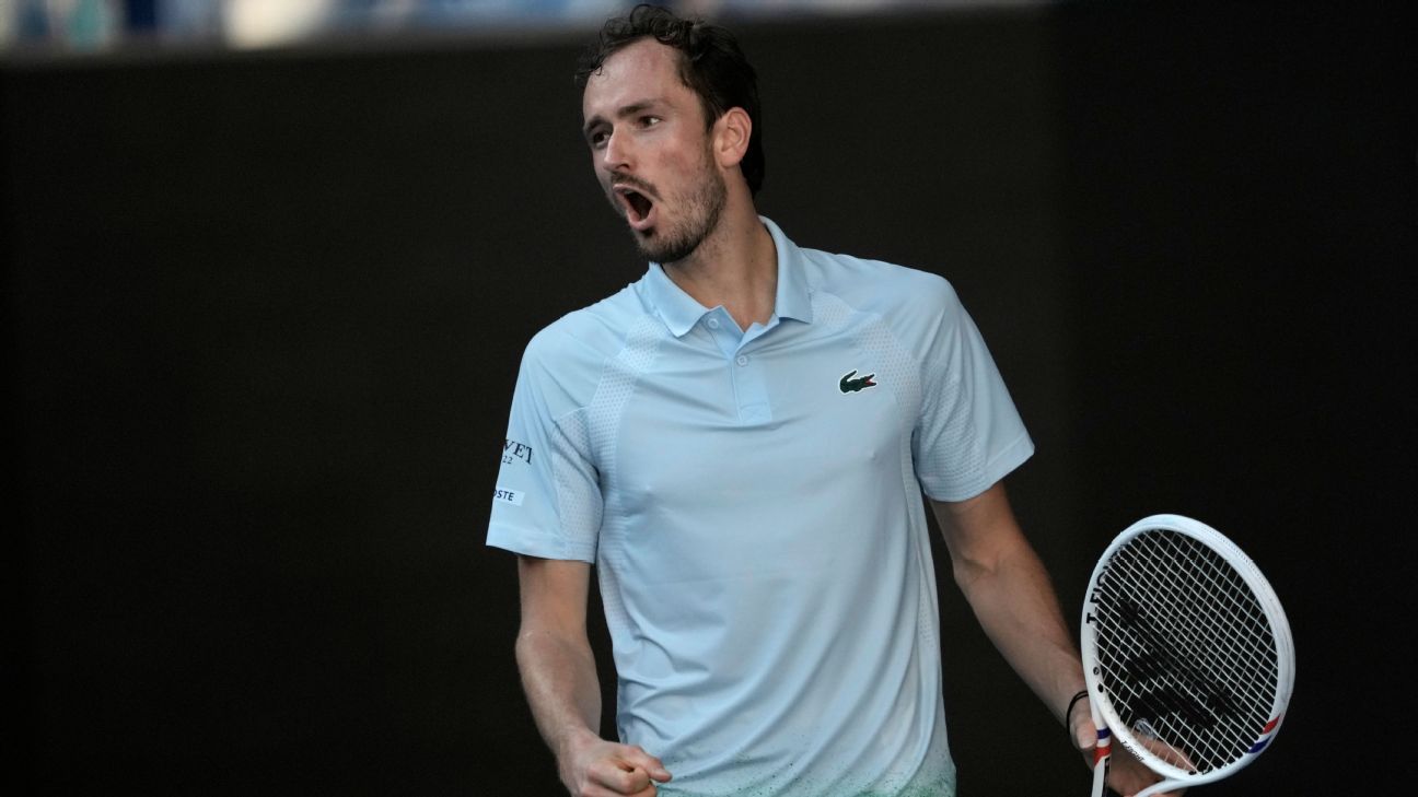 Daniil Medvedev faces Bublik in Halle Final and defeats Zverev