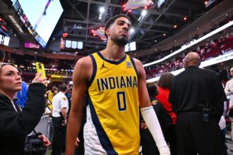 Indiana Pacers fans are worried that Tyrees Halliburton saw after his Game 2 press conference