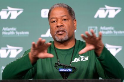 Jets DC Steve Wilkes is trying to fuse the scheme with Aarlong Ren