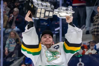Maple Leafs invite Knight's goaltender Austin Elliott to train camp after the commemorative cup title