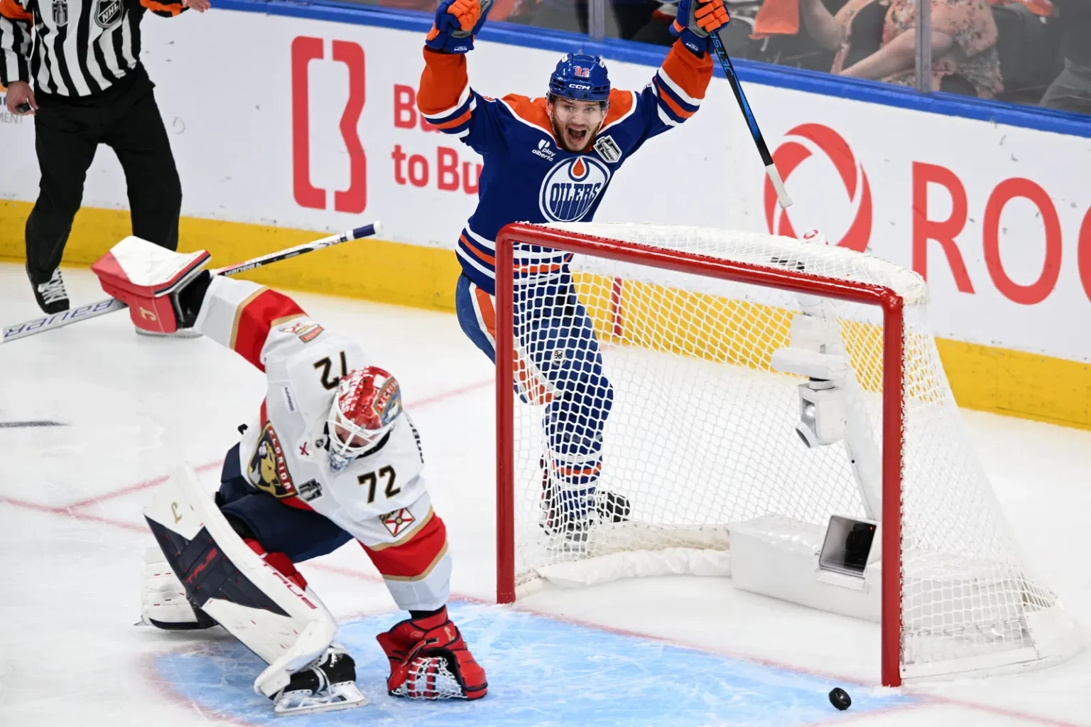 The Panthers are unable to hold a 3-1 lead.