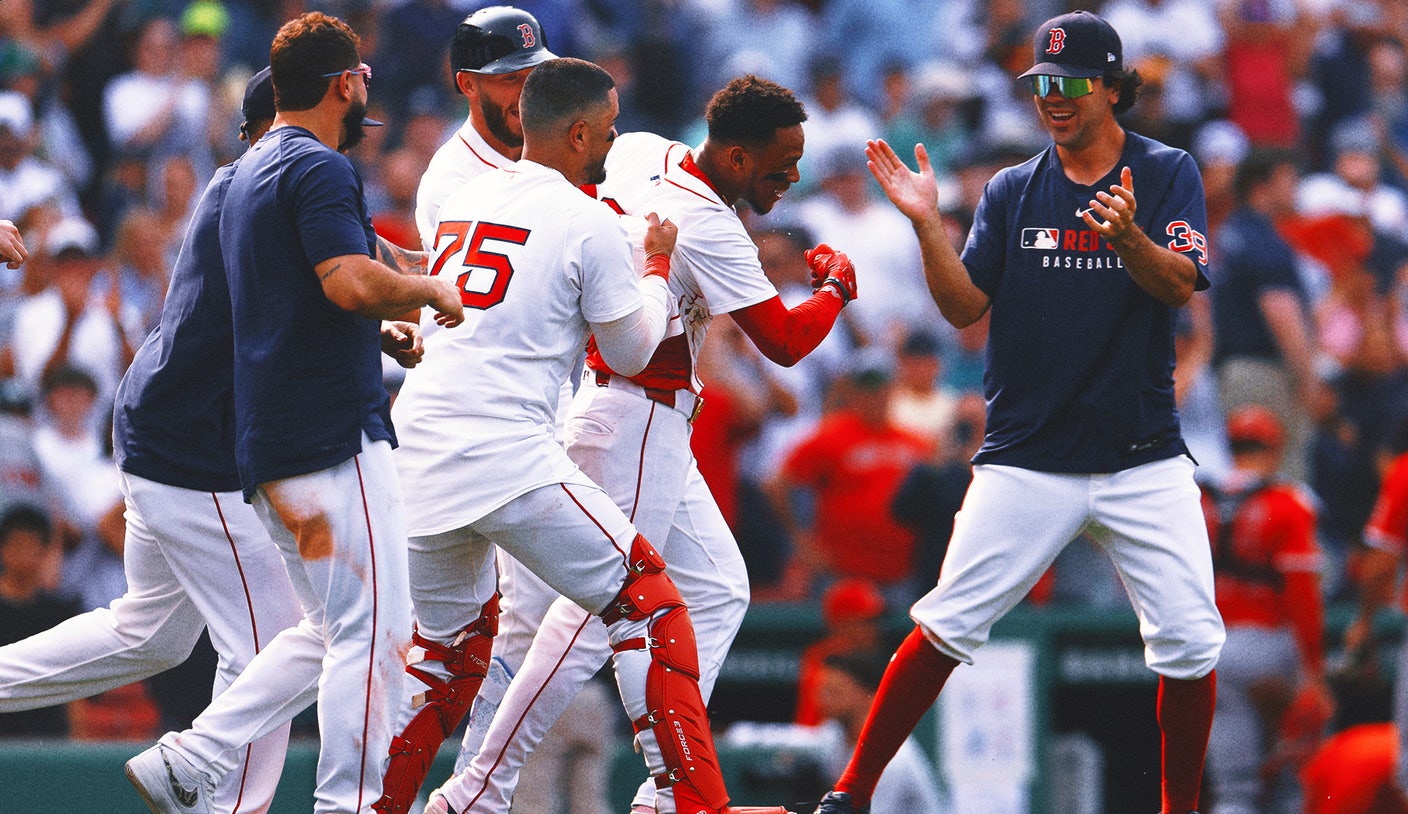 Last night's baseball: The Red Sox won with the shortest walk-off homer... ever?