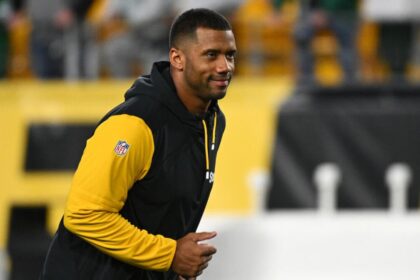 Russell Wilson cites "superstar" Malik Narvers as reason for signing the New York Giants' free agency