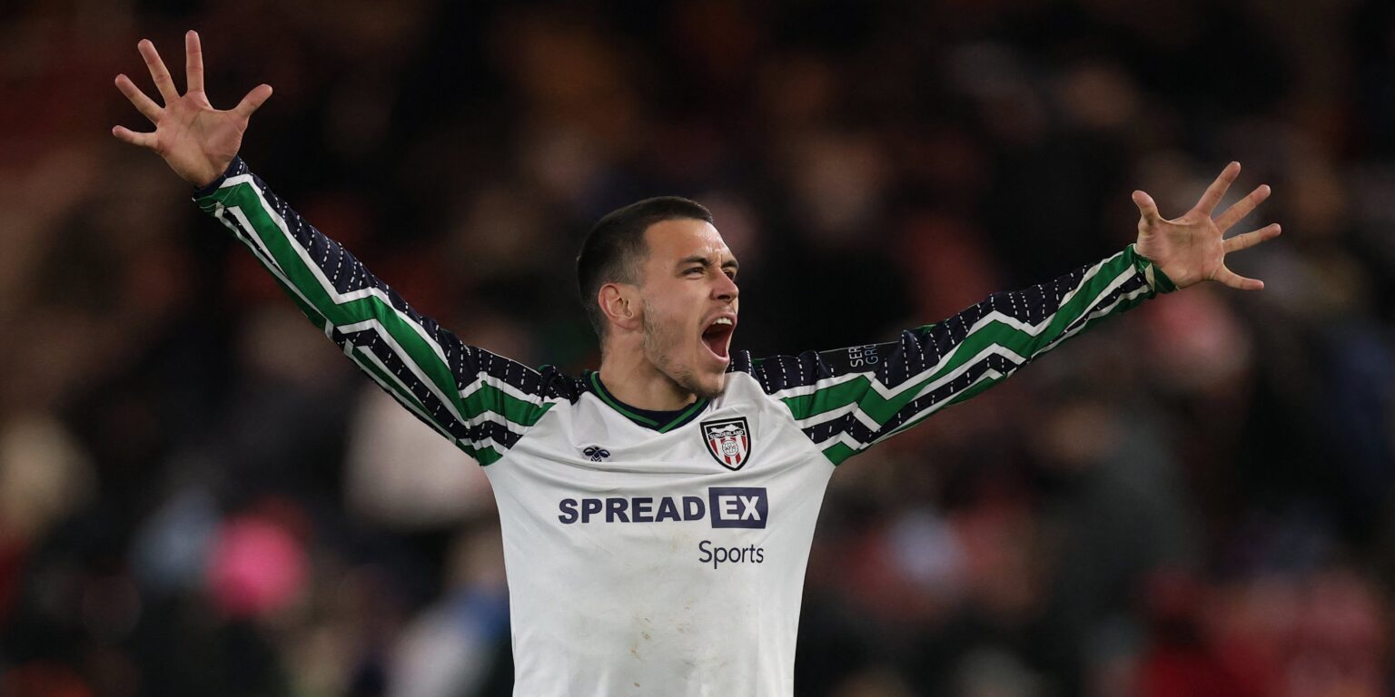 Sunderland is fighting an English club to sign a £1.2 million star
