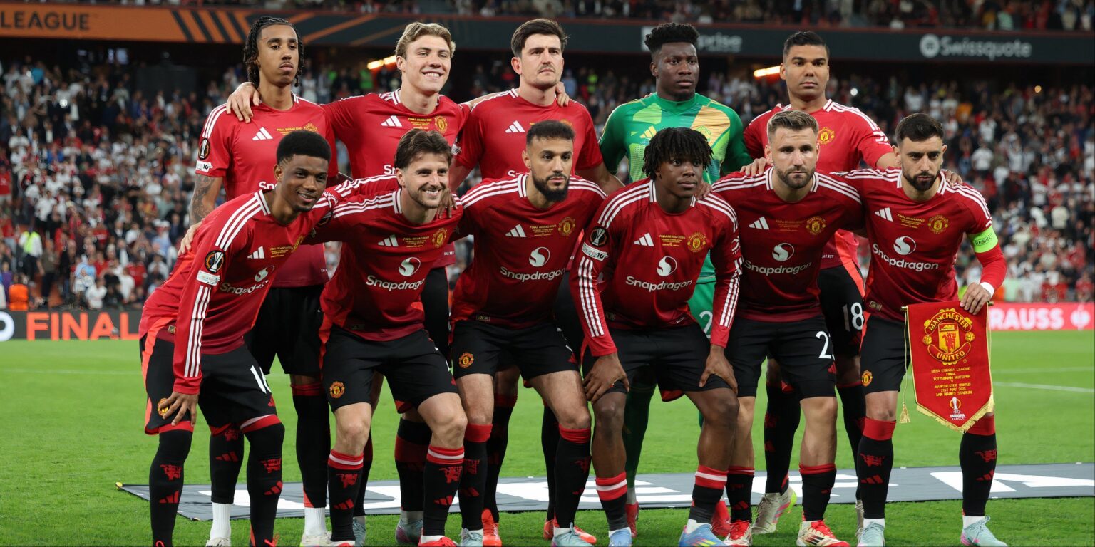 The £50 million star who is "like Ryan Giggs" should not play for Man Utd again