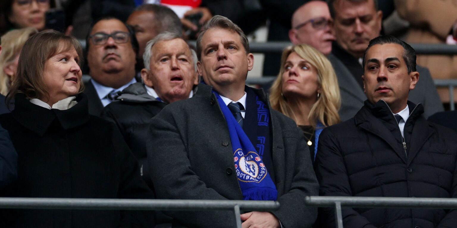 The director shares Chelsea's phone with a £55 million star phone and gives more talks