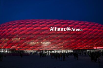 Fans die after falling from tier 2 in the final match of the UEFA Nations League between Spain and Portugal