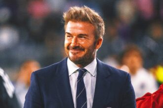 Kneel like Beckham: Respected soccer in the Knights is amazing