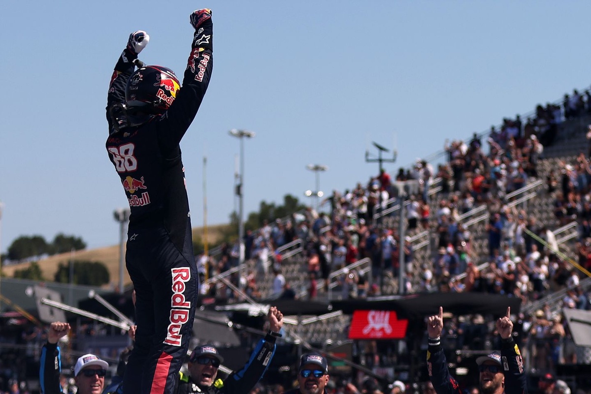 Winners and losers in SVG's dominant NASCAR Cup Sonoma