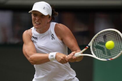 2025 Wimbledon Women's Semifinal Odds, Predictions, Time: Swiatek vs. Bencic Picks from Proven Tennis Experts