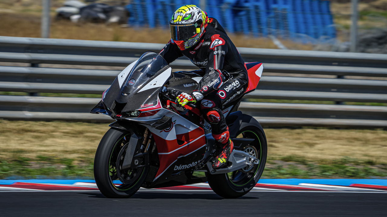 "Small" for safety at Balaton Park "Not perfect situation" - Axel Bassani