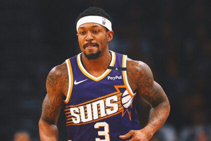 Bradley Beal reportedly signs with Clippers after purchasing from Suns
