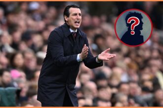 Aston Villa manager Unai Emery shouts instructions