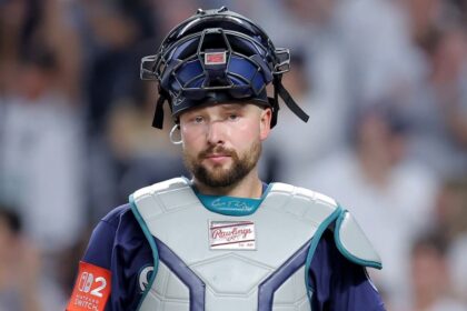Cal Laurie says the Yankees picked up Andres Munoz's pitch in the crucial nine innings of their comeback victory