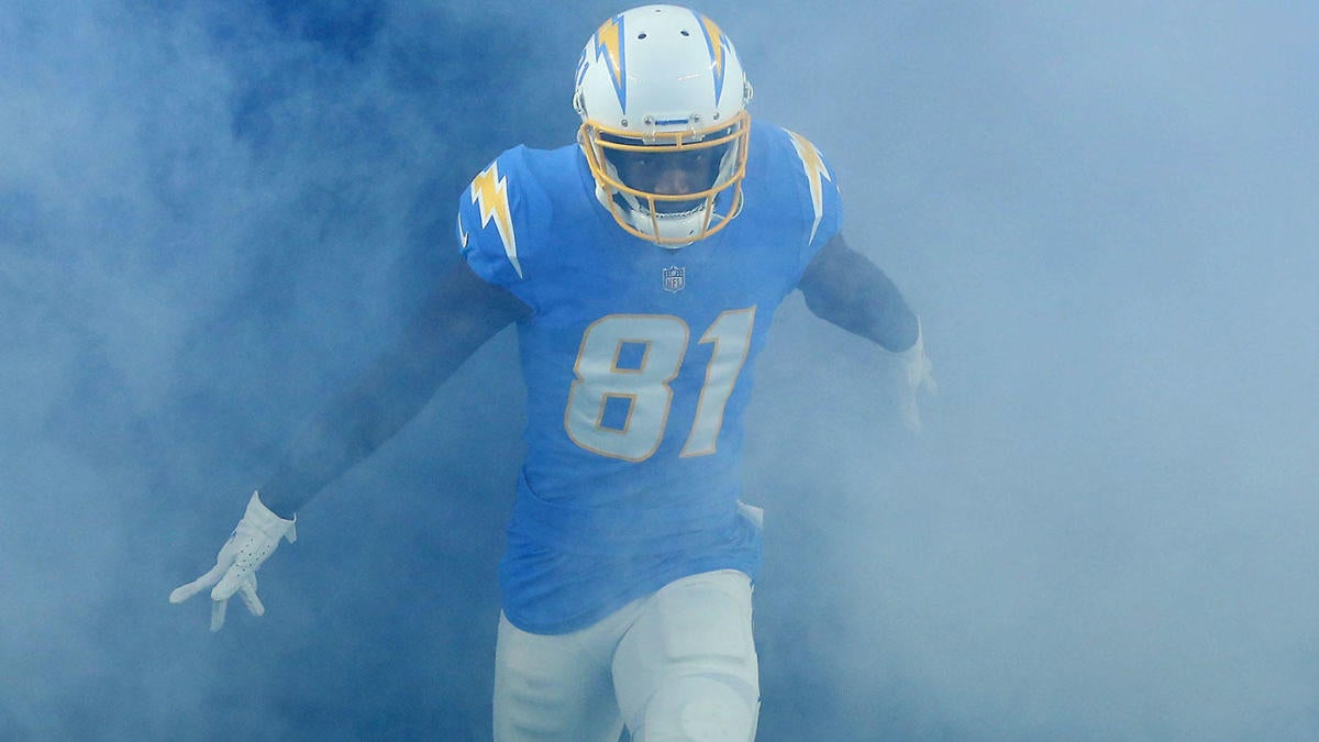 Chargers WR Mike Williams begins training camp on the puppy list.