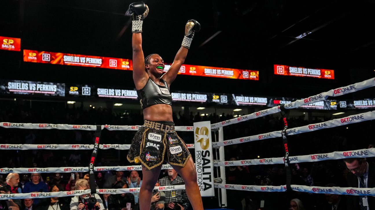 Claressa Shields defend the indisputable Crown vs. Lani Daniels