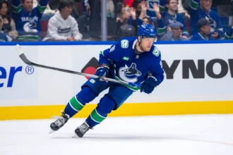 Dutch winger leaves the NHL and signs the KHL