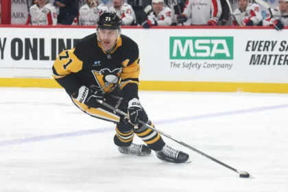 Evgeni Malkin should have a better linemate this year