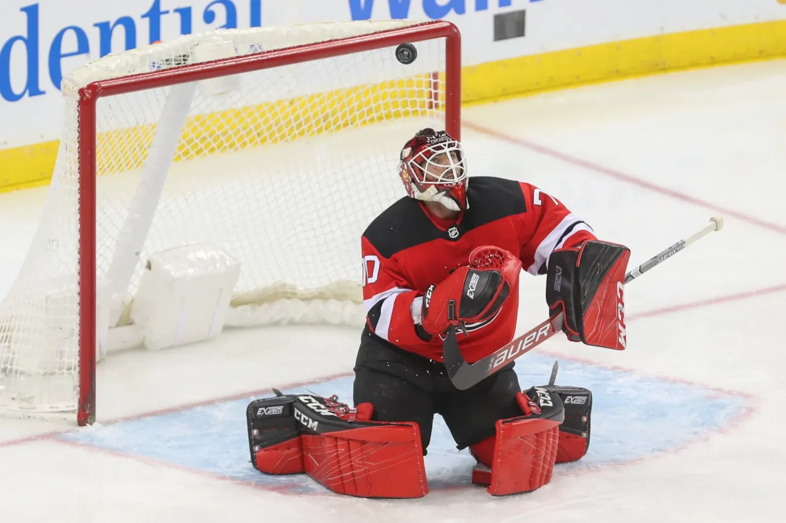 Former Devils goalkeeper signing with new team