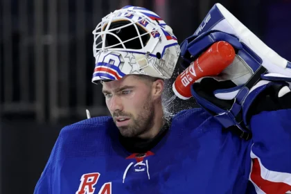 KHL's former penguin goaltender sign