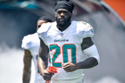 Ex-Dolphins DB Reshad Jones was scamned with a grand theft of $2.58 million per report, money laundering scheme