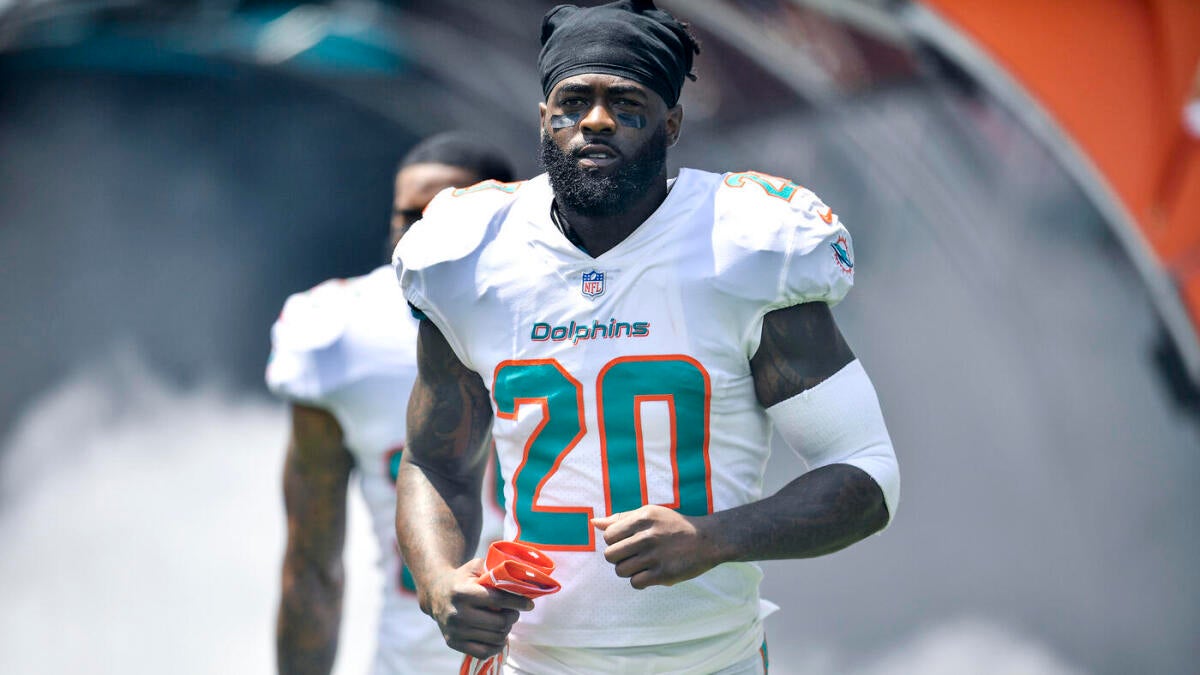 Ex-Dolphins DB Reshad Jones was scamned with a grand theft of $2.58 million per report, money laundering scheme
