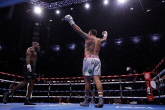 Dubois must learn from Usaik's mental strength - Frank Warren