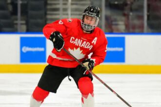 Gavin McKenna, who predicted the No. 1 pick in the 2026 NHL Draft, promises to play for Pennsylvania from 2025-26 on a report